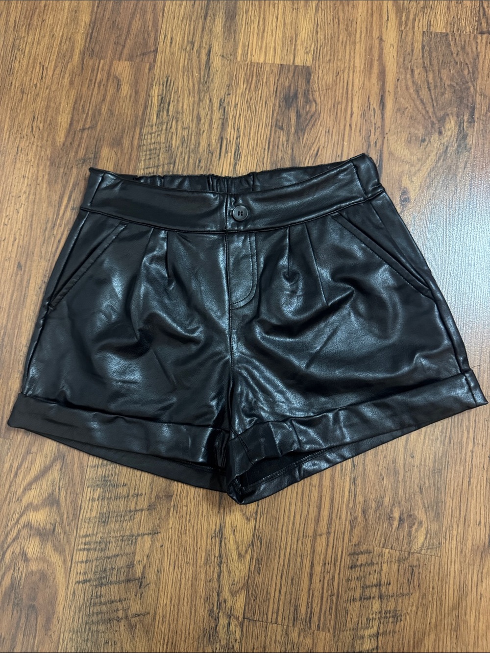 Sincerely Jules Black High-Waist Faux Leather Shorts 18.T